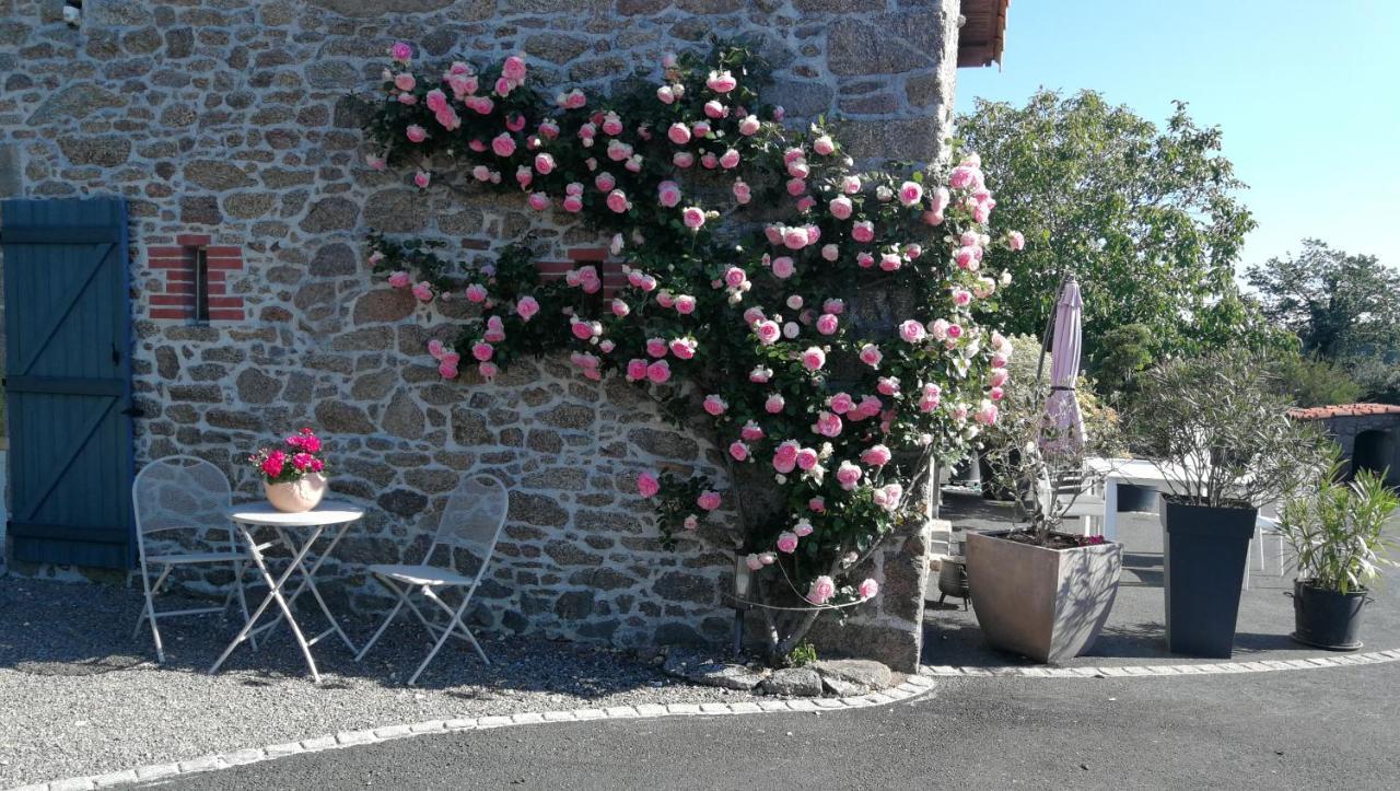 8 Le Chiron De La Roche 85130 Chanverrie La Verrie Exterior photo
